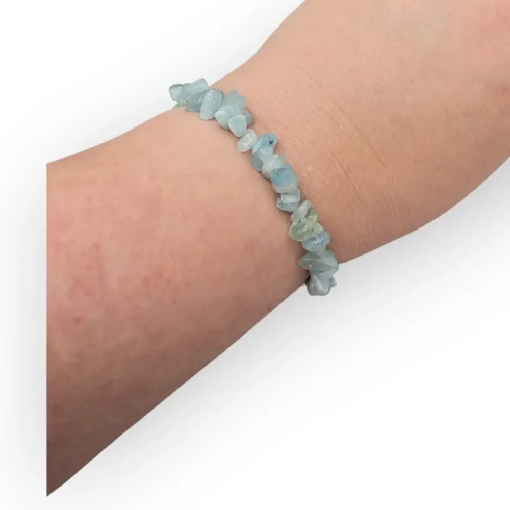 Blue Gemstone Chip Bracelet – Silver Serenity Toggle Clasp